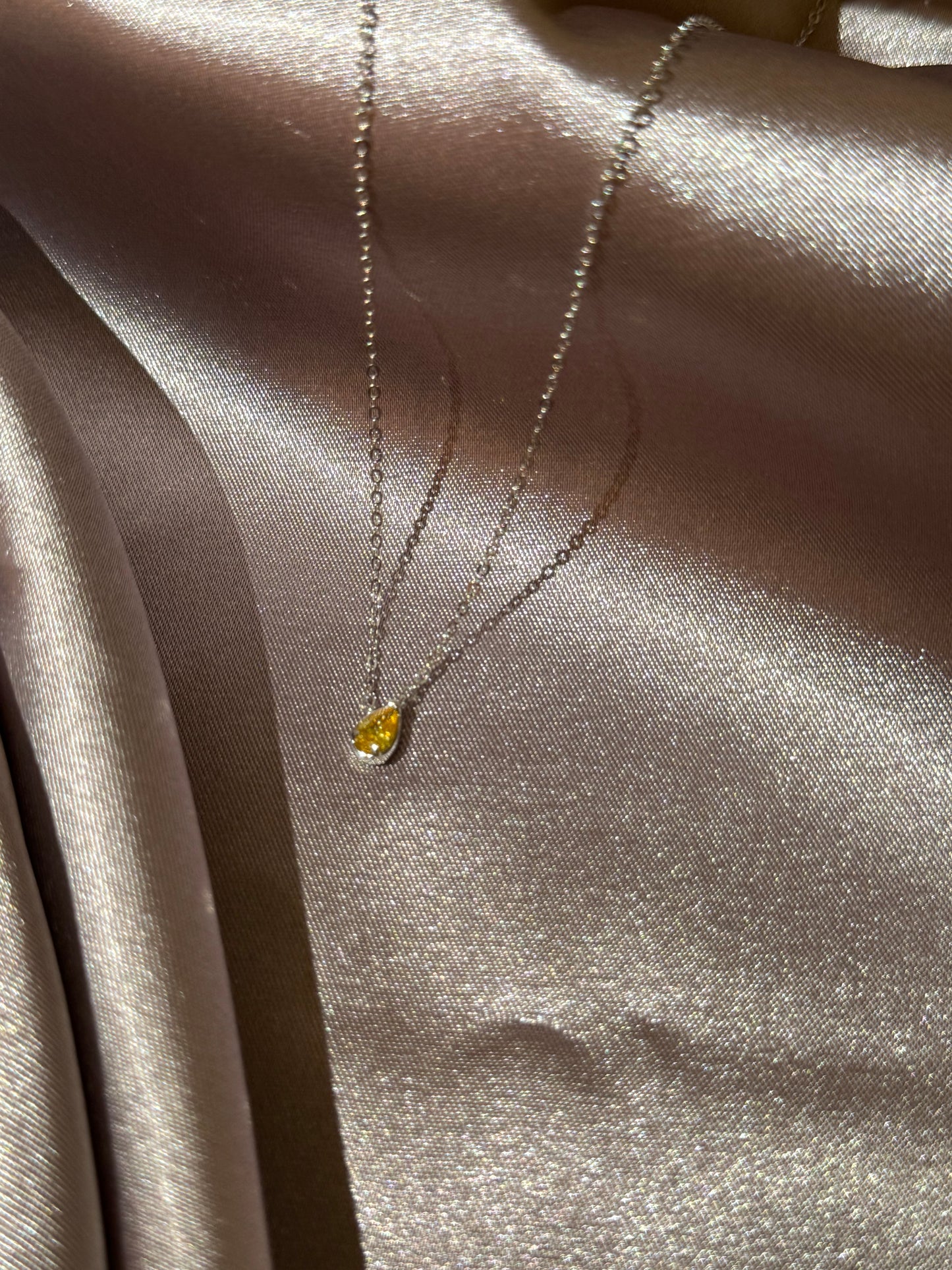 שרשרת ״טיפה צהובה״ כסף 925