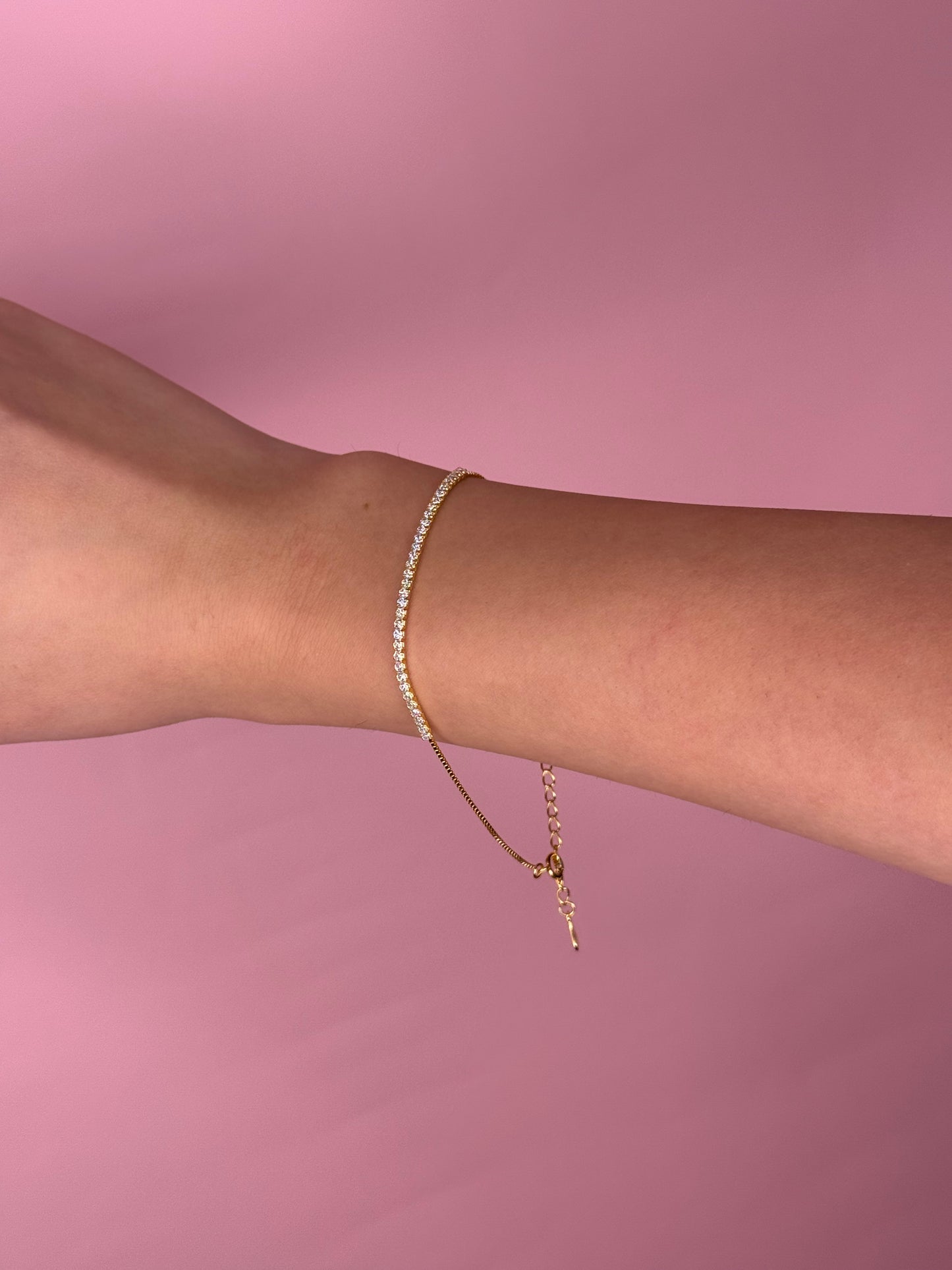 צמיד - חצי טניס